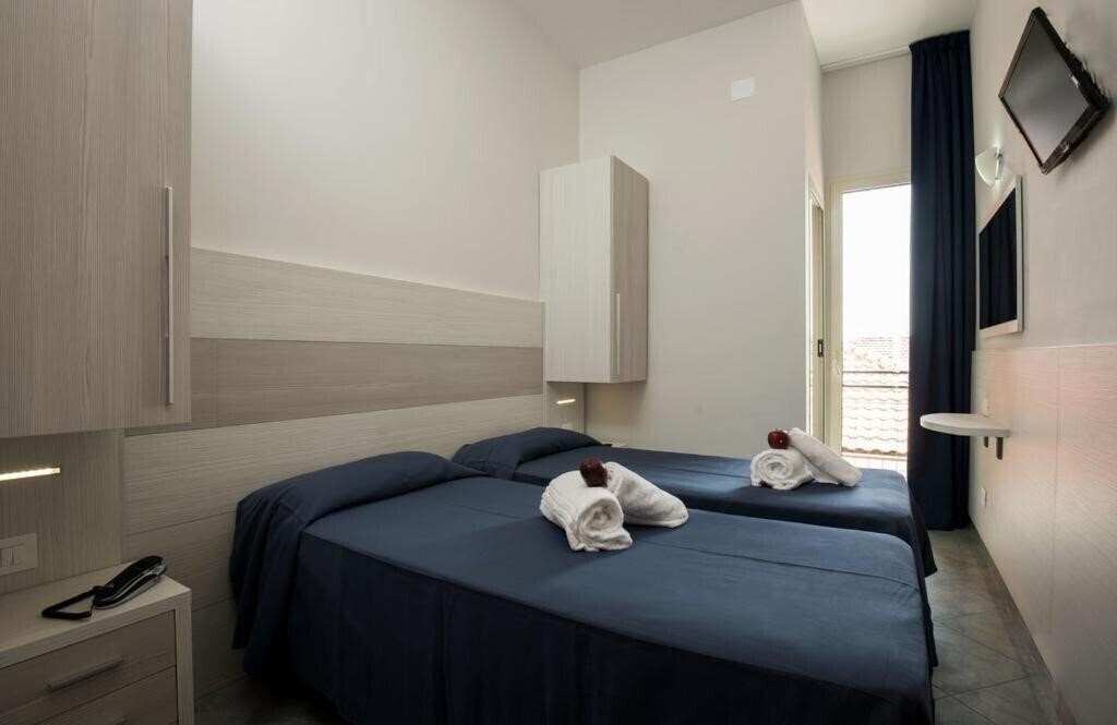 Фото Hotel Scarlet 3*