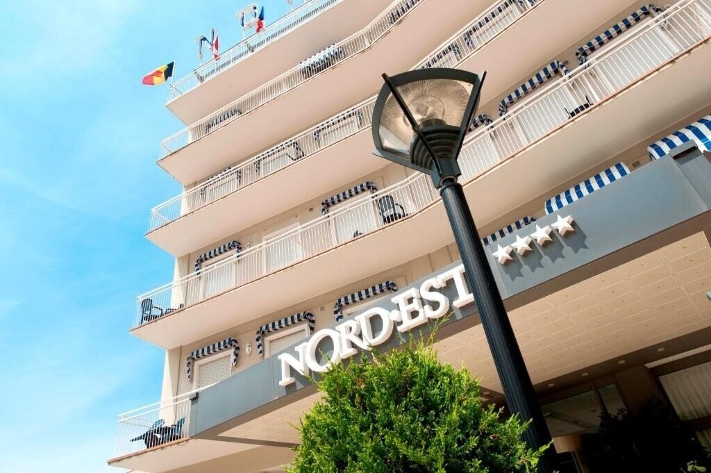 Отель Nord Est (Cattolica) 4*