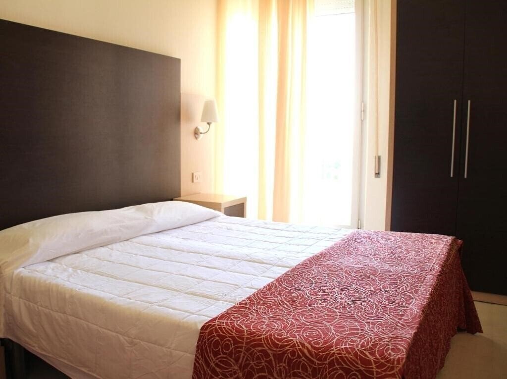 Фотография International (Cattolica) 3*