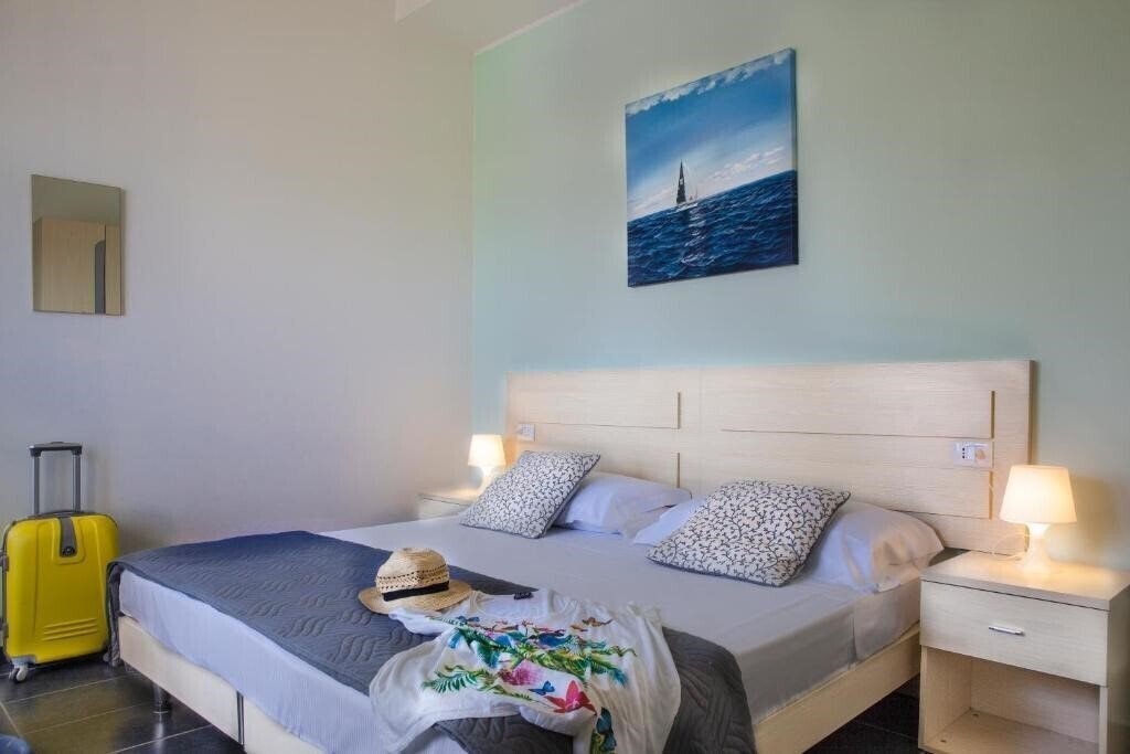 Картинка Spiaggia Marconi (Marina Centro) 3*