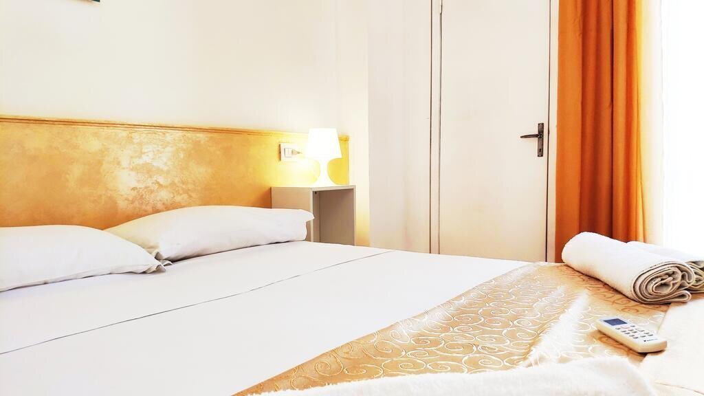 Картинка Paris (Cattolica) 2*