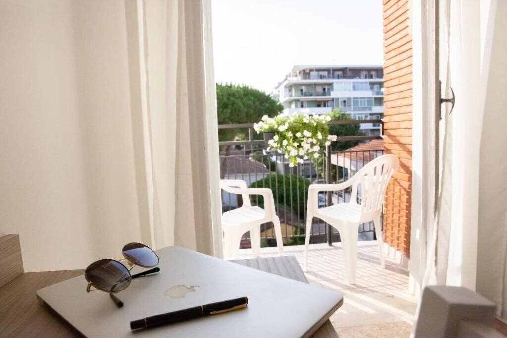 Отель Hotel Kariba 2*