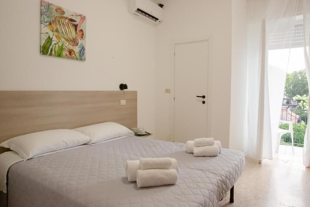 Фото Hotel Kariba 2*