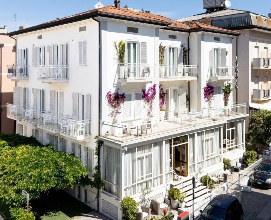 Отель Hotel Italia Rimini 3*