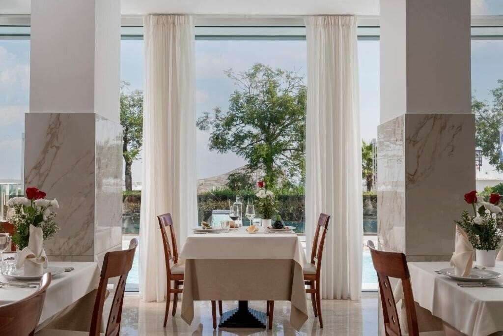 Отель Ascot Riccione 4*