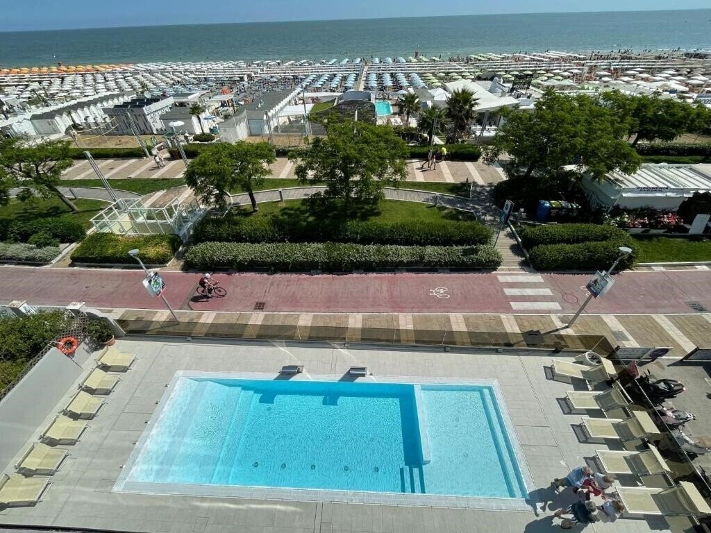 Фотография Ascot Riccione 4*