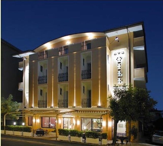 Отель Hotel Till 3*