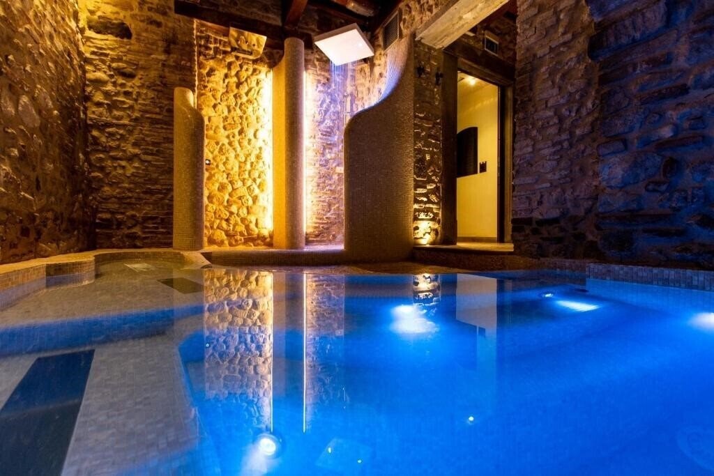 Отель Oste del Castello Wellness & Bike 4*