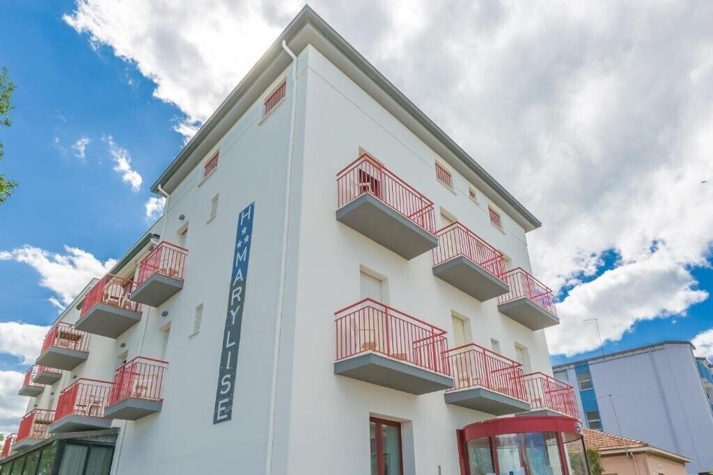 Отель Marylise Hotel 3*