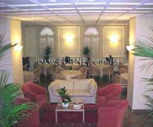 Отель Lolly Palace 3*