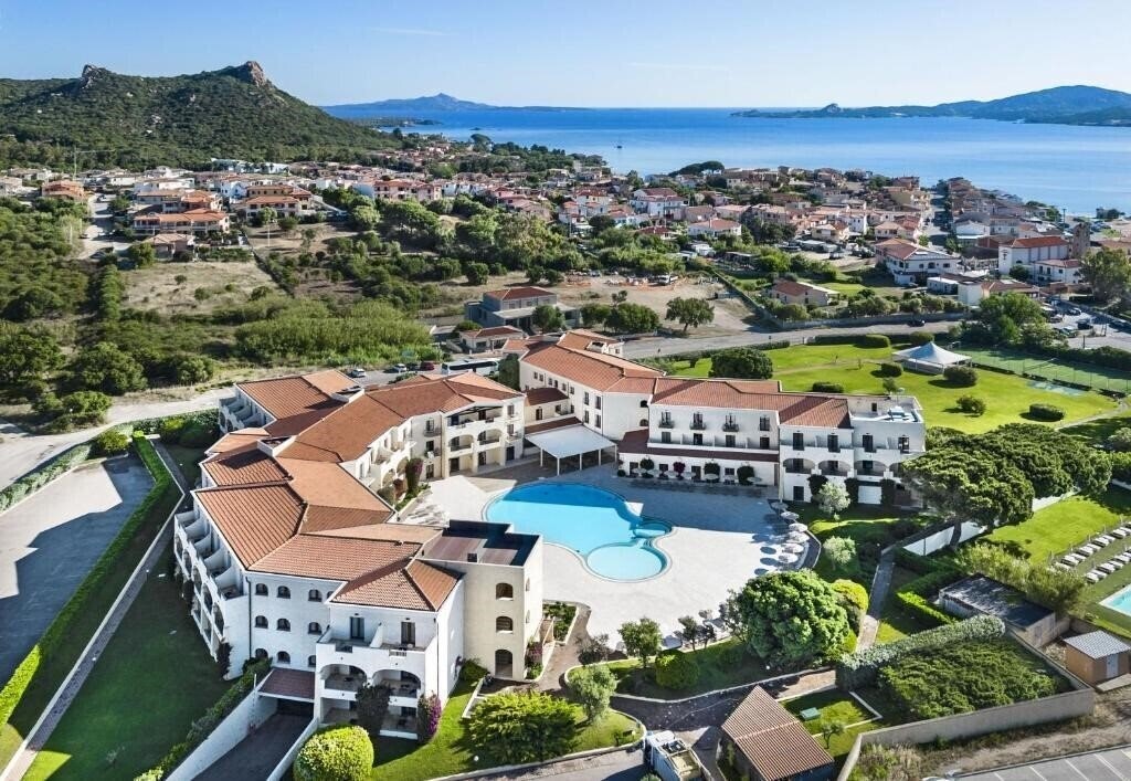 Отель Blu Hotel Morisco Village 4*