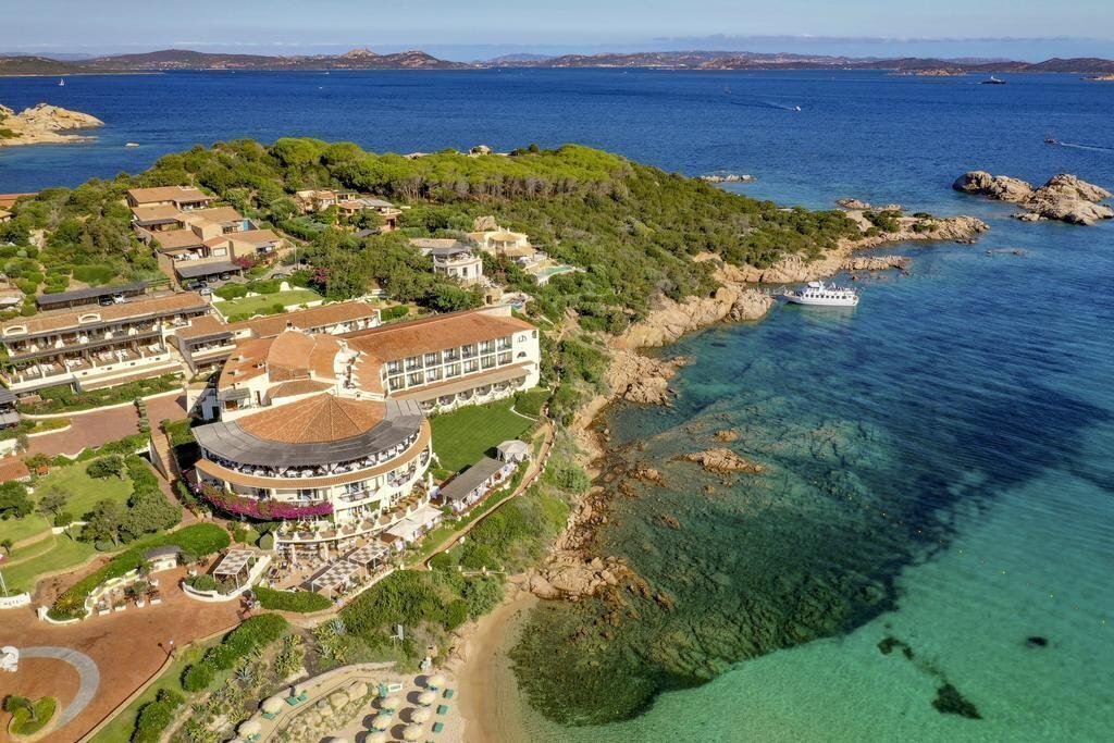 Отель Club Hotel Baja Sardinia 4*
