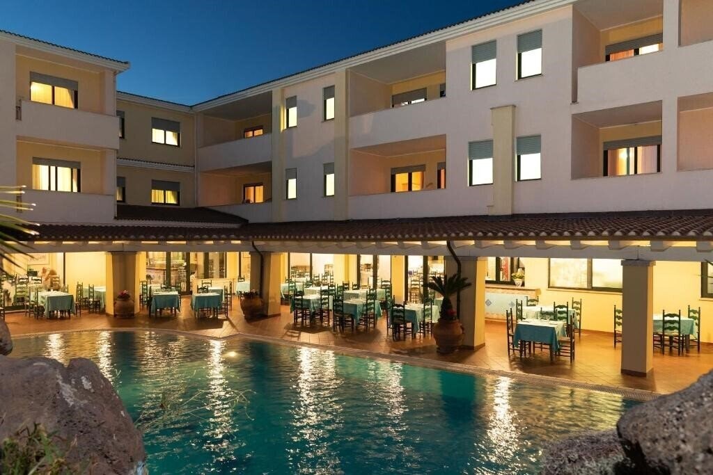 Отель Maria Rosaria 4*