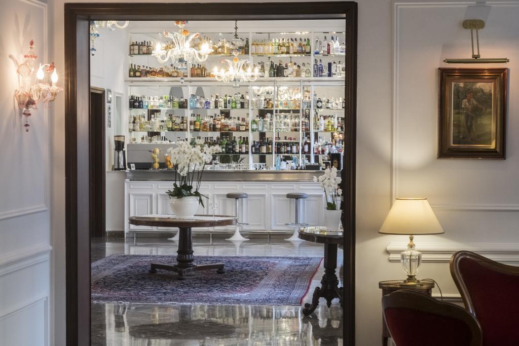 Отель Majestic Palace 4*