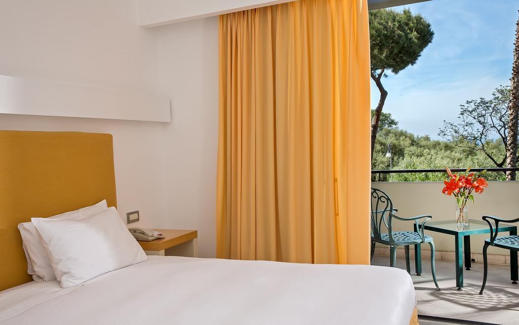 Картинка Hilton Sorrento Palace 4*