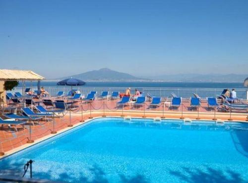 Отель Minerva 4*