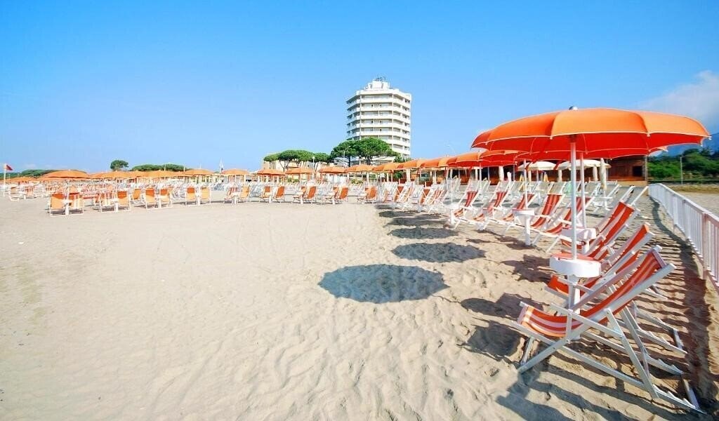 Отель Appartamenti Torre del Sole 4*
