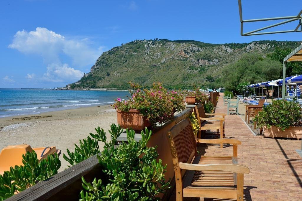 Отель Acquasanta 3*