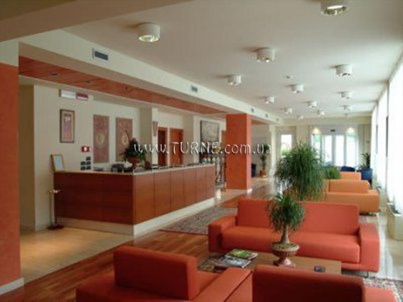 Отель Charme Hotel 4*