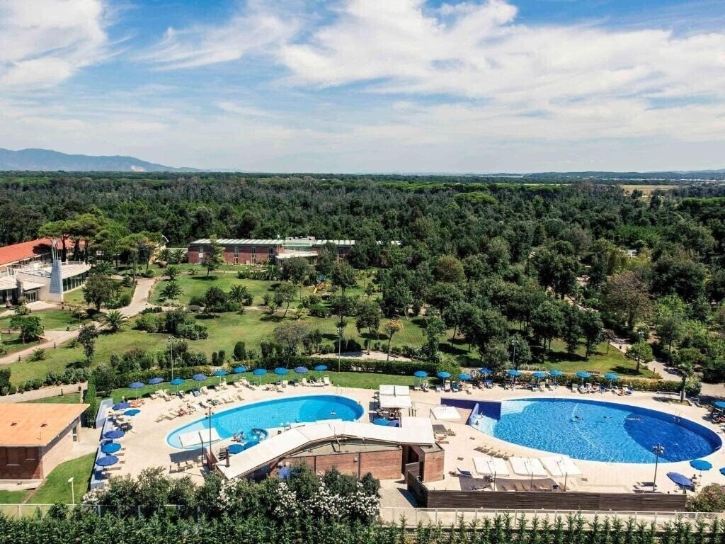 Отель Green Park Resort (Calambrone) 4*