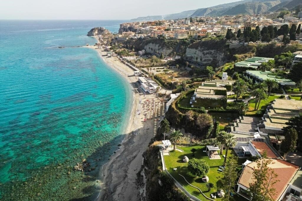 Отель Labranda Rocca Nettuno Tropea 4*
