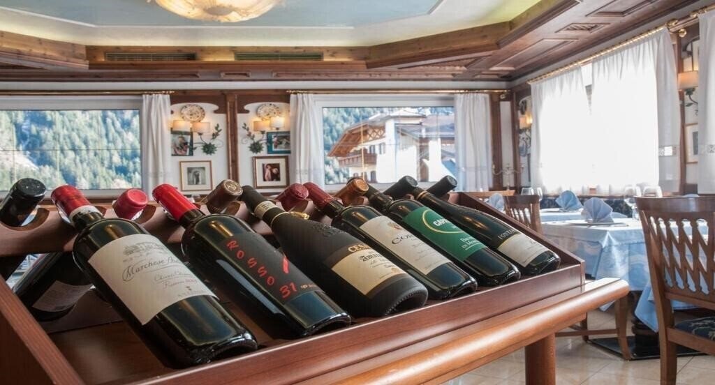 Картинка Ai Pini 3*