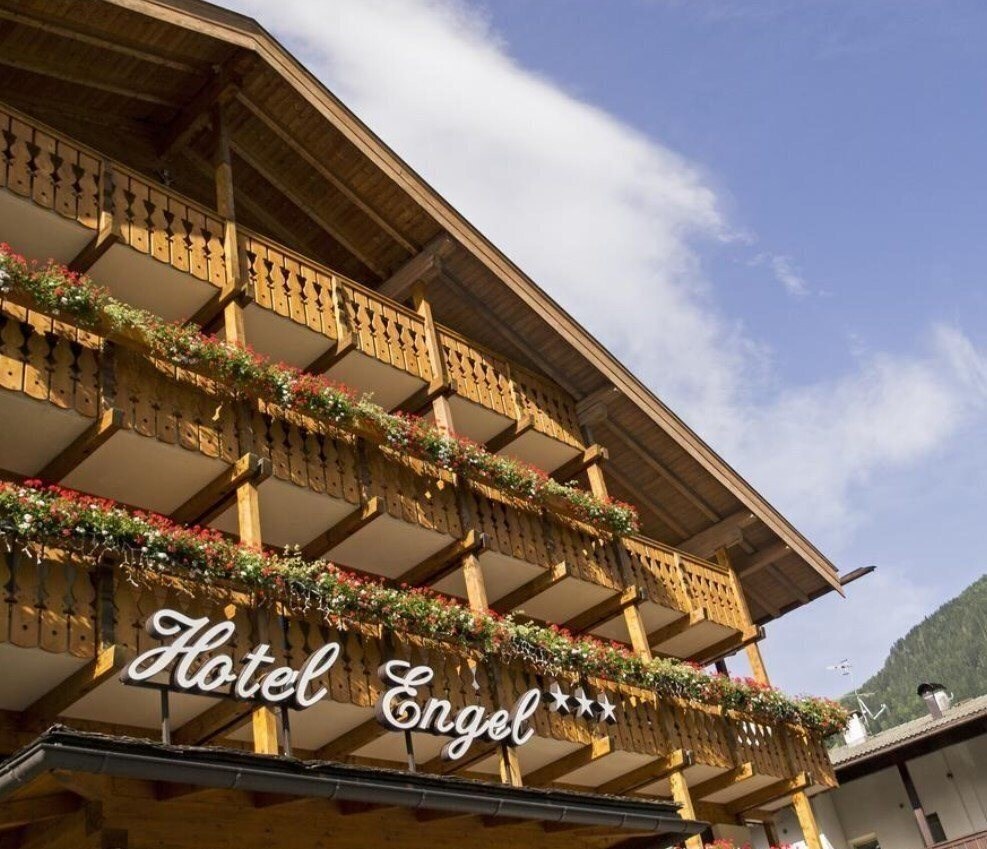 Отель Engel 3*