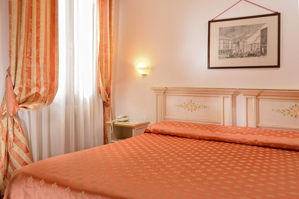 Фотография Ambassador Tre Rose 3*