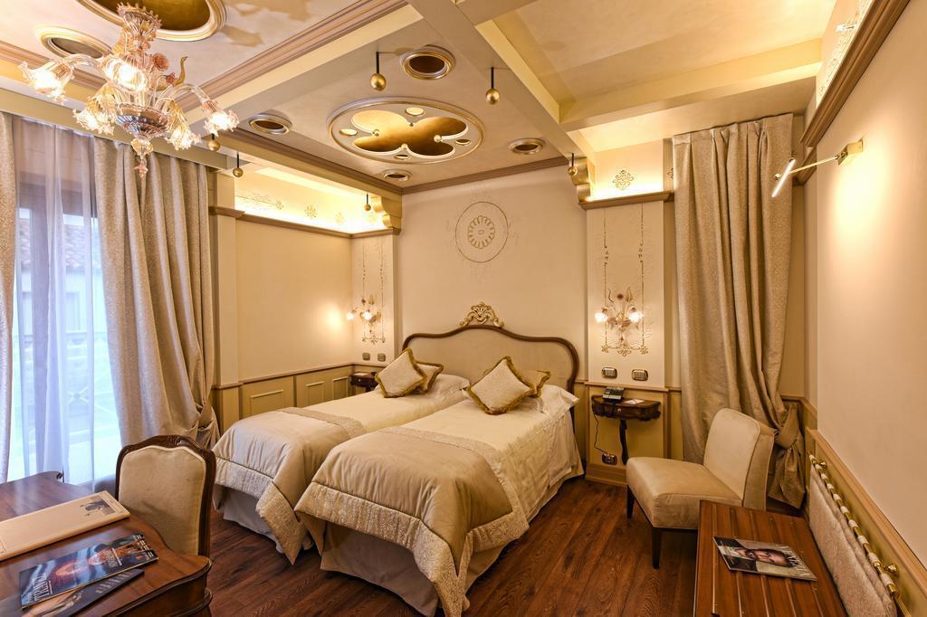 Фотография Monaco & Grand Canal 4*