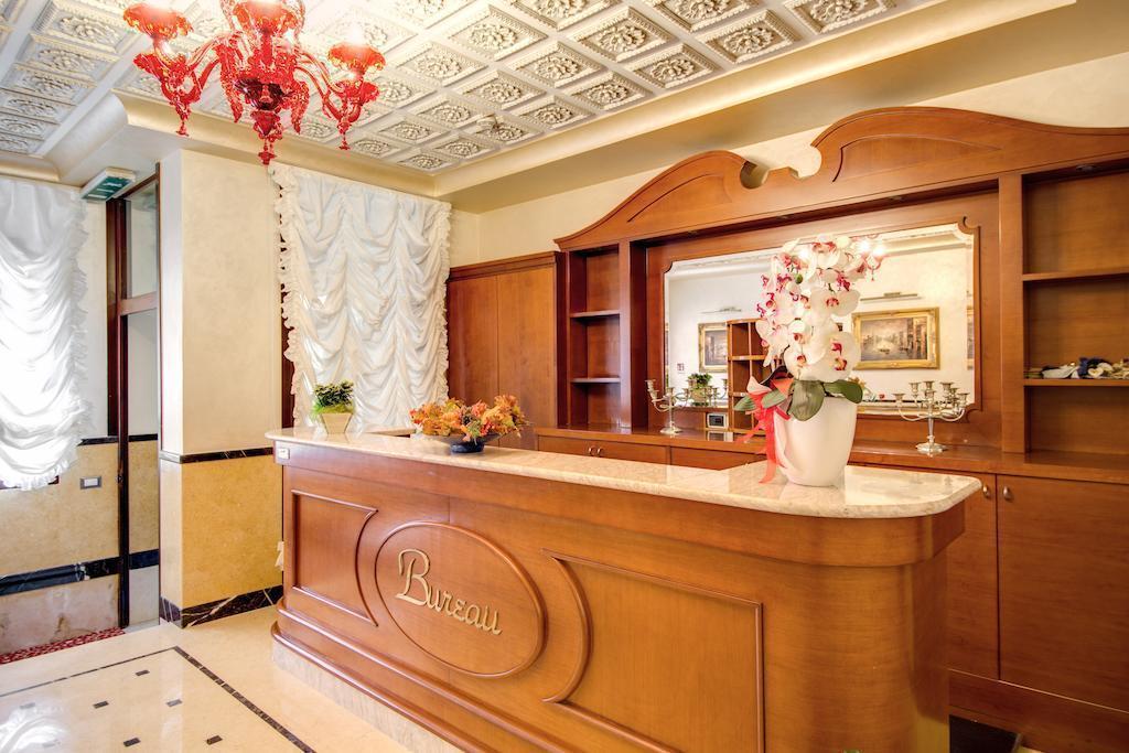 Отель Domus Cavanis 3*