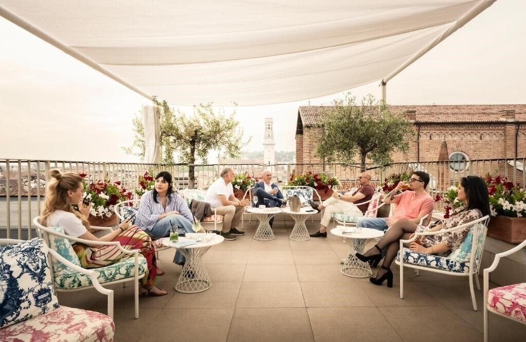 Отель Due Torri Hotel 5*