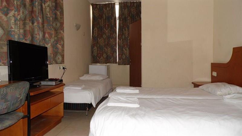 Фото Kikar Hotel 3*