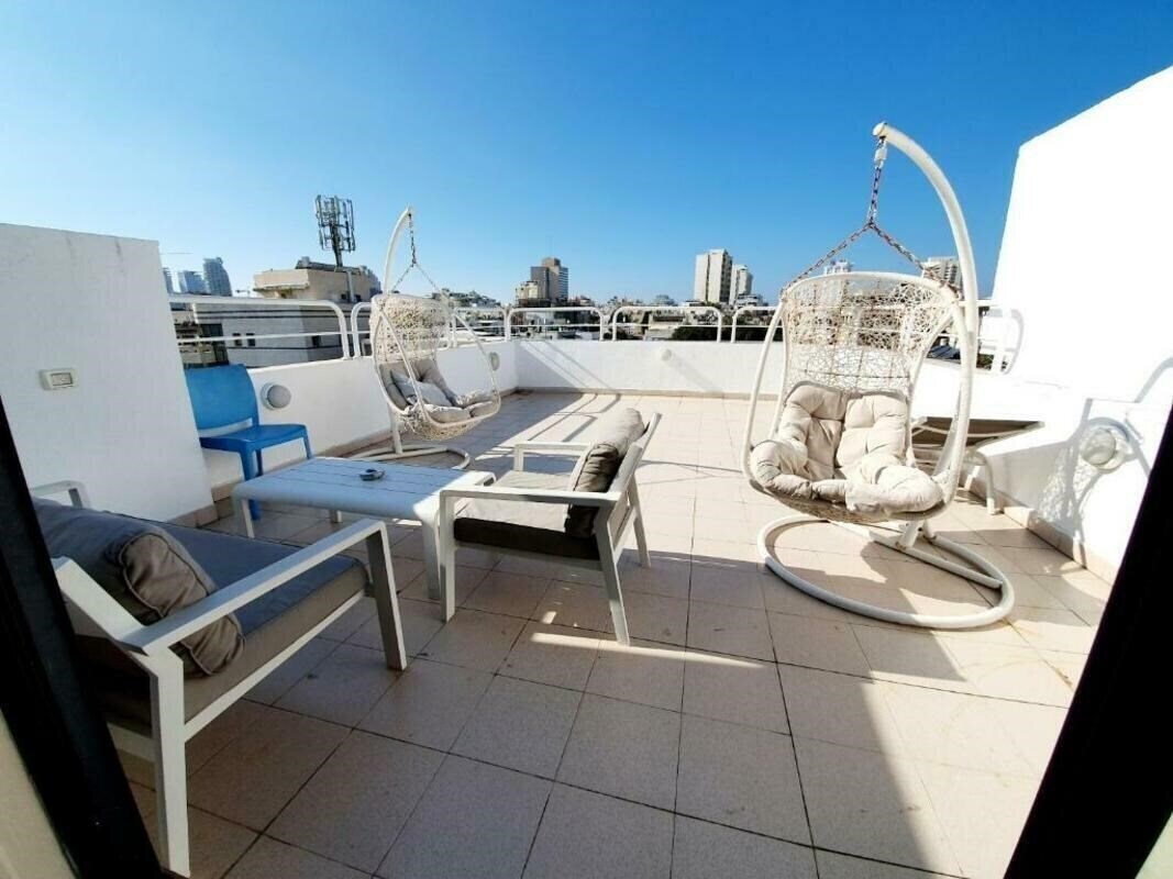 Отель Dizengoff Sea Residence 3*