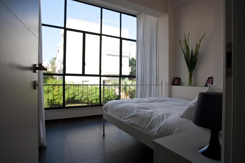 Фото Tel Aviv Home 4*