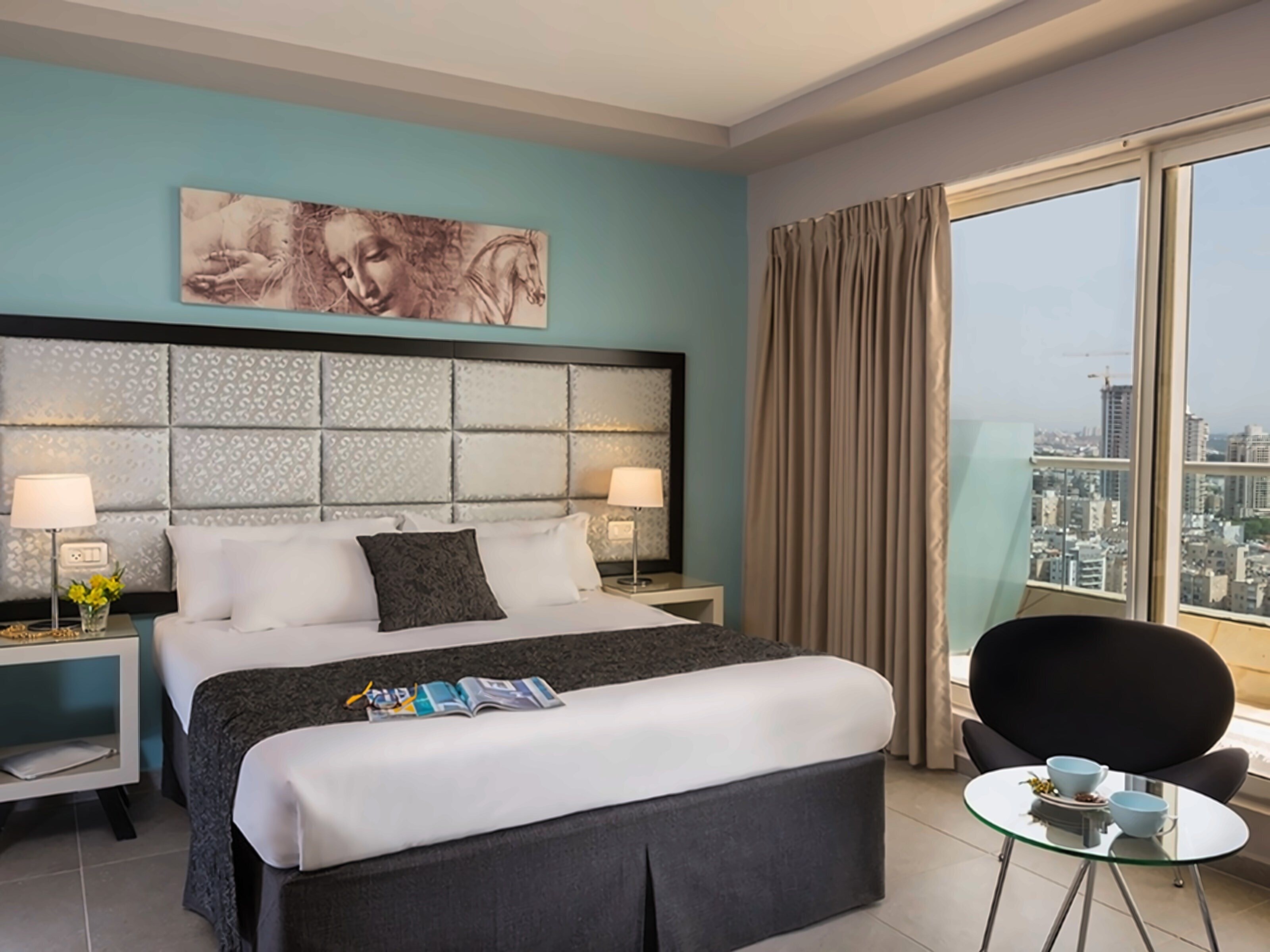 Отель Leonardo Suite Tel Aviv-Bat Yam By The Beach 4*