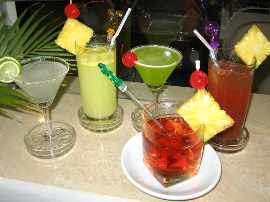 Фото Hang Neak Hotel 3*