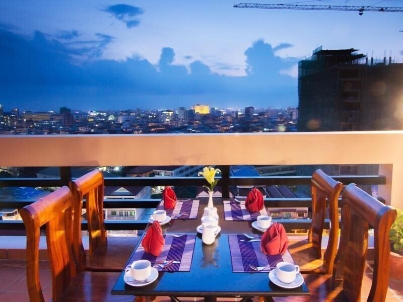 Фото Samnang Laor Hotel 3*