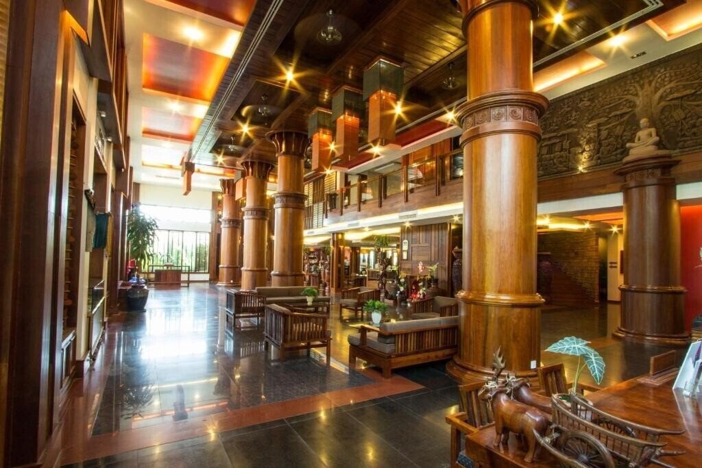 Изображение Royal Empire 3*