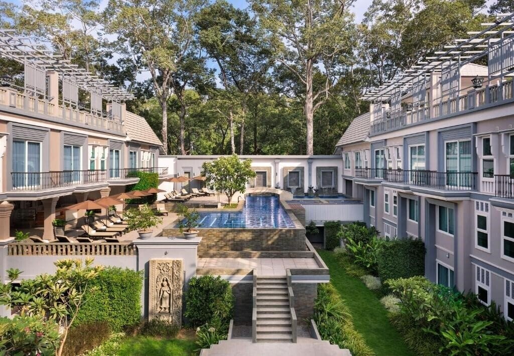 Отель J7 Angkor 5*