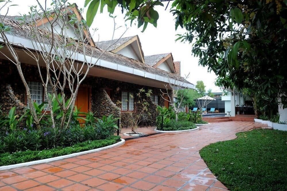 Отель The Visnu Boutique 4*