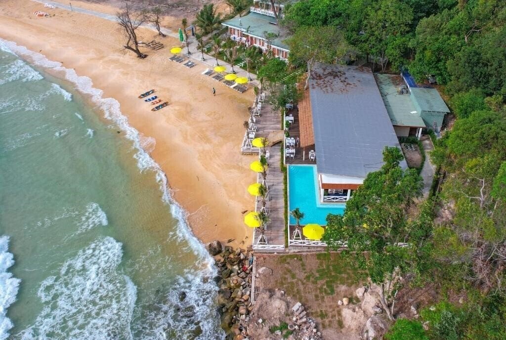 Фото One Beach Resort 4*