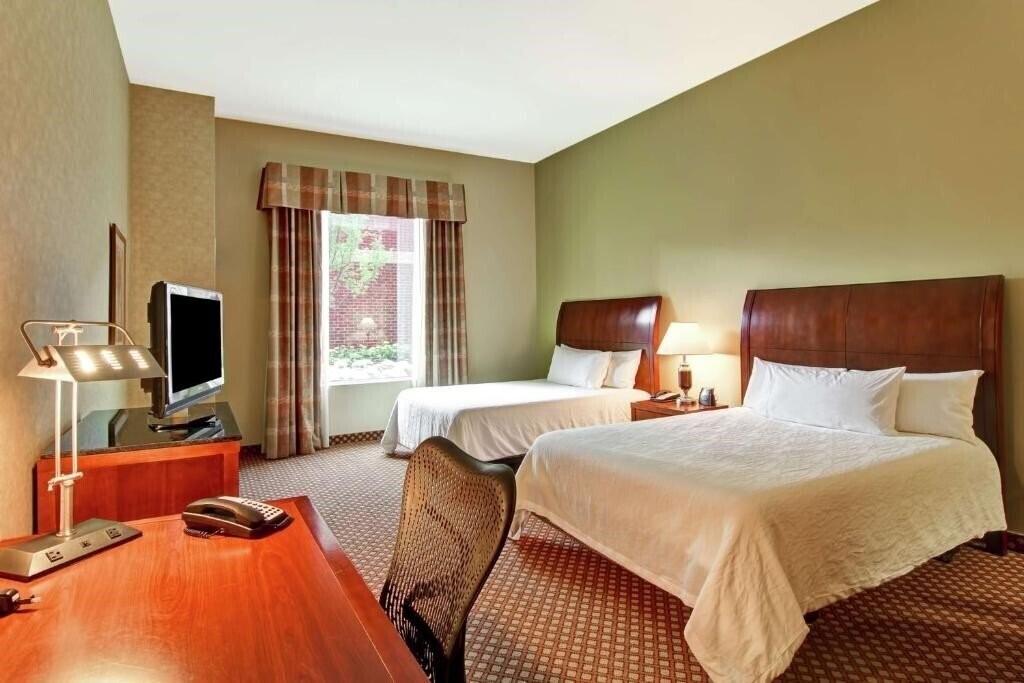 Фото Hilton Garden Inn Ottawa Airport 4*