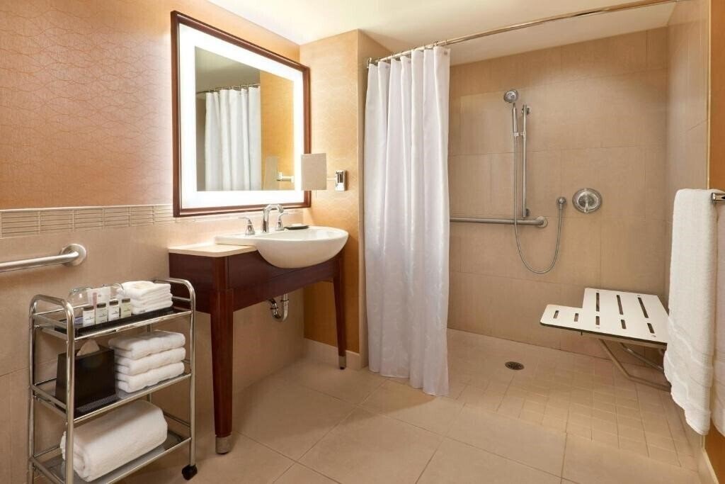 Фотография Sheraton Centre Toronto Hotel 4*