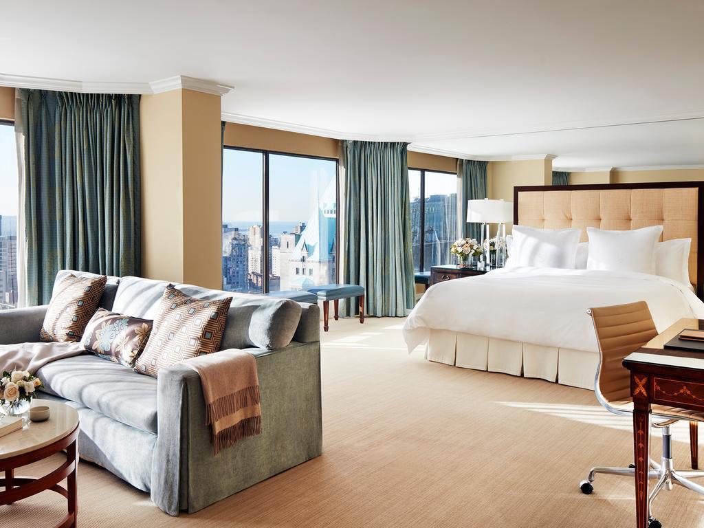 Отель Four Seasons Hotel Vancouver 5*