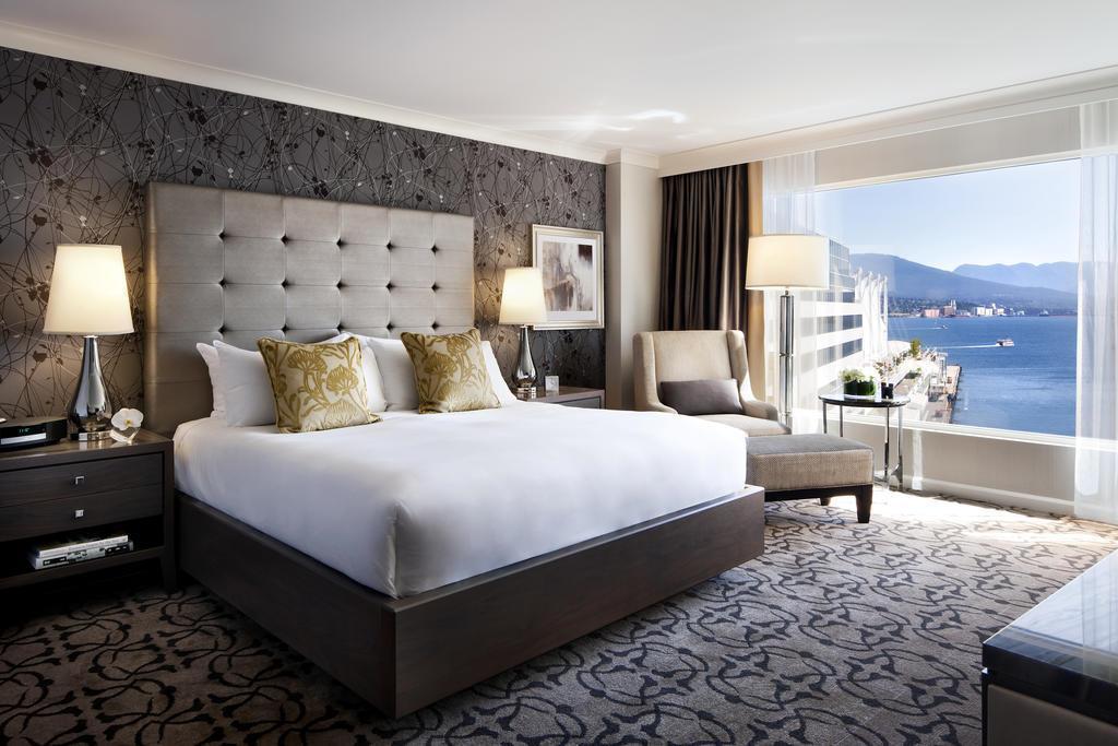 Фото The Fairmont Waterfront 5*