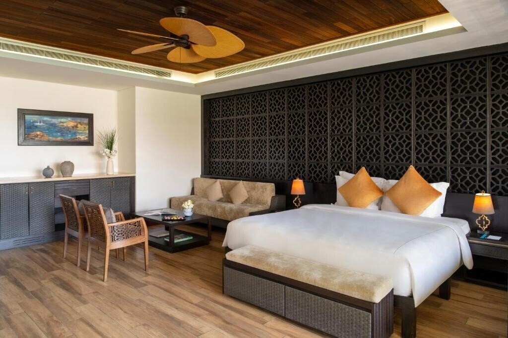 Отель Banana Island Resort by Anantara 5*