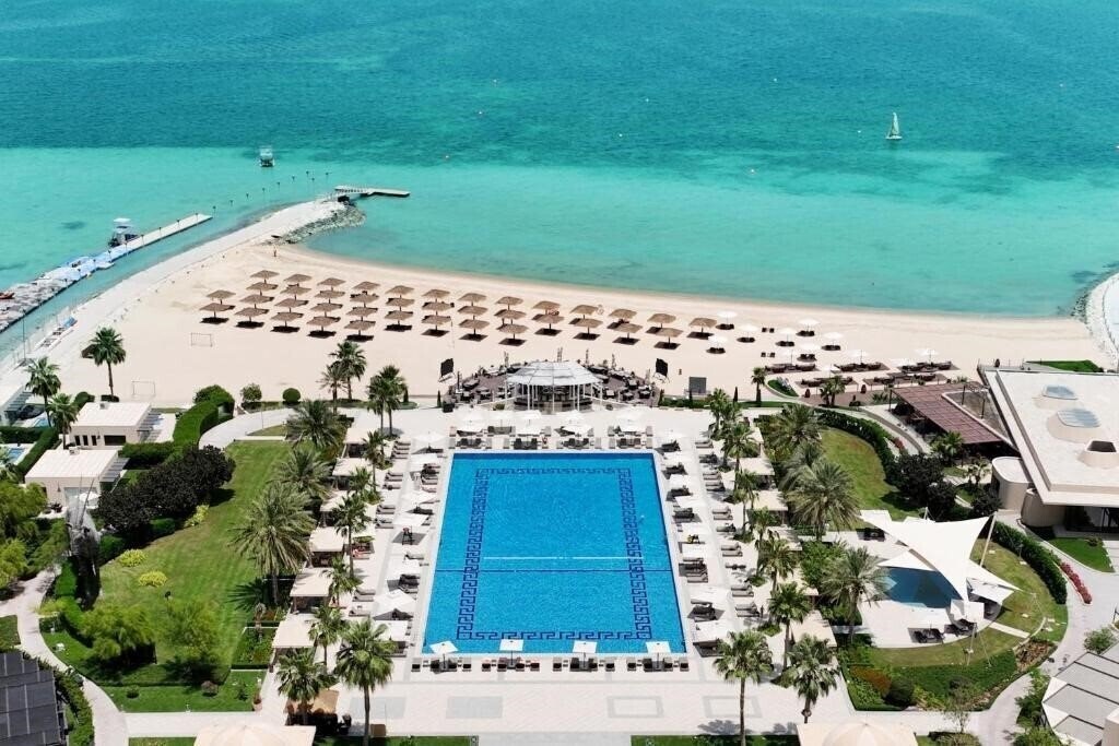 Отель The St. Regis Doha 5*