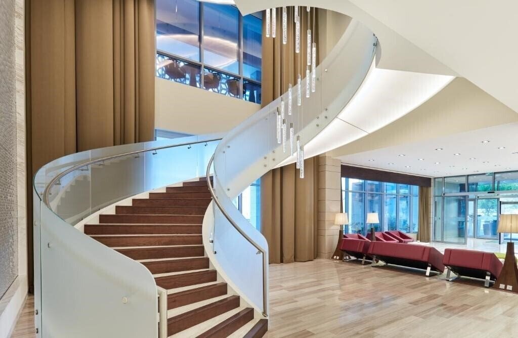 Изображение Holiday Inn Doha - The Business Park 4*