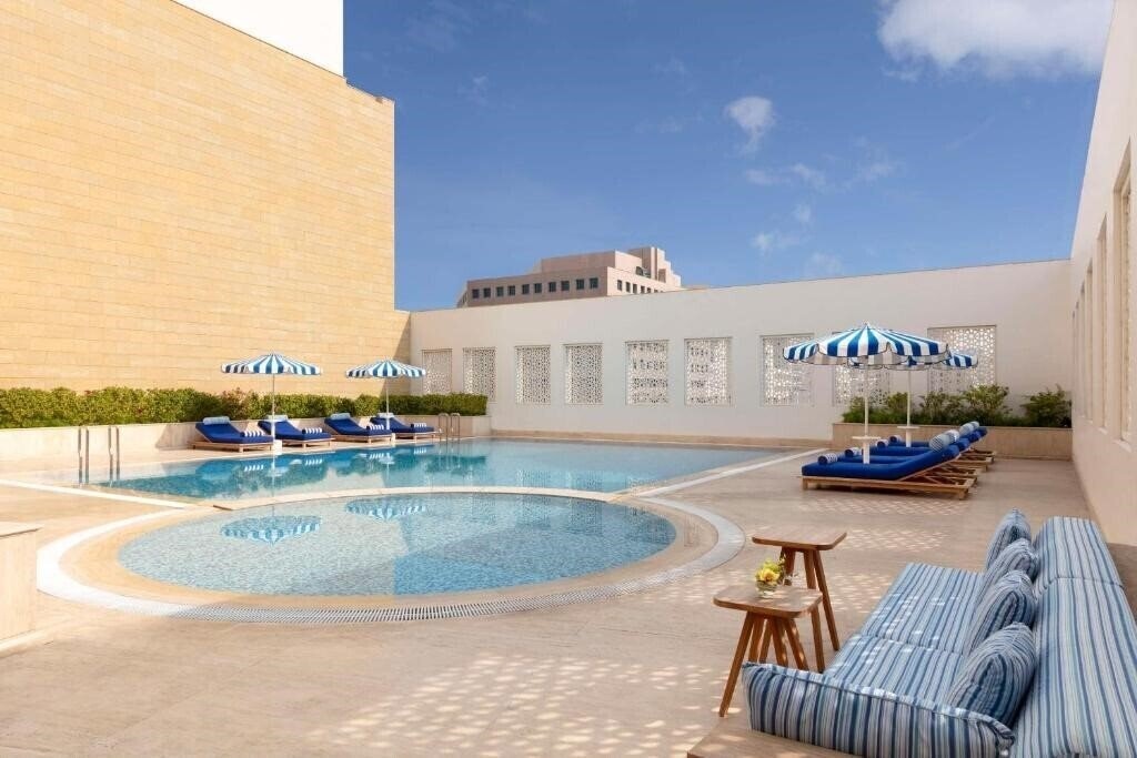 Отель Al Najada Hotel by Tivoli 5*