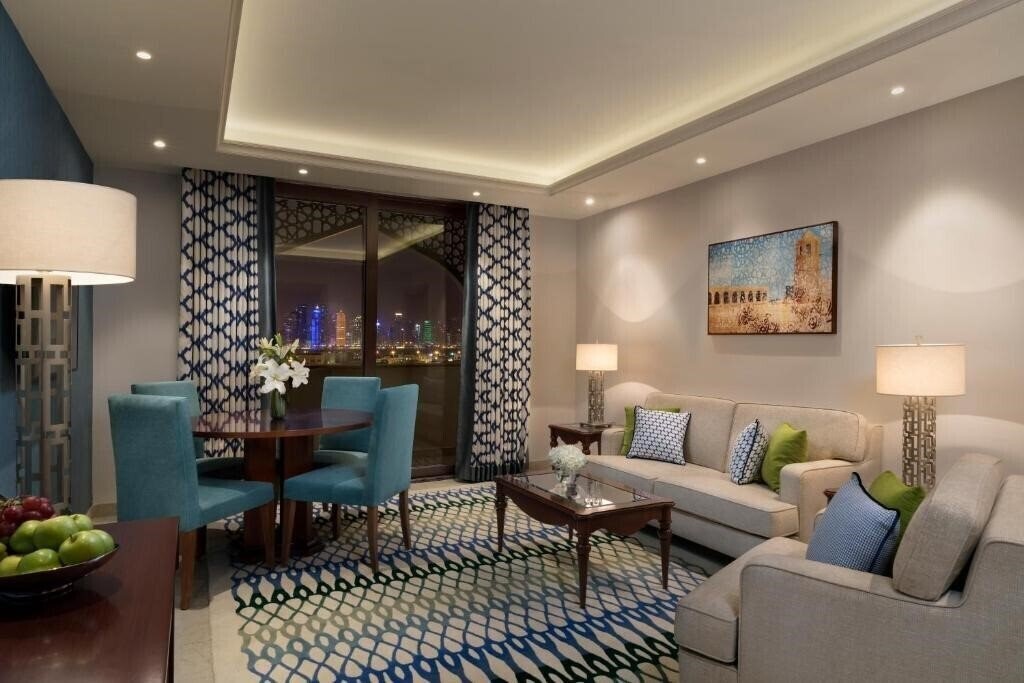 Отель Al Najada Hotel Apartments by Oaks 5*